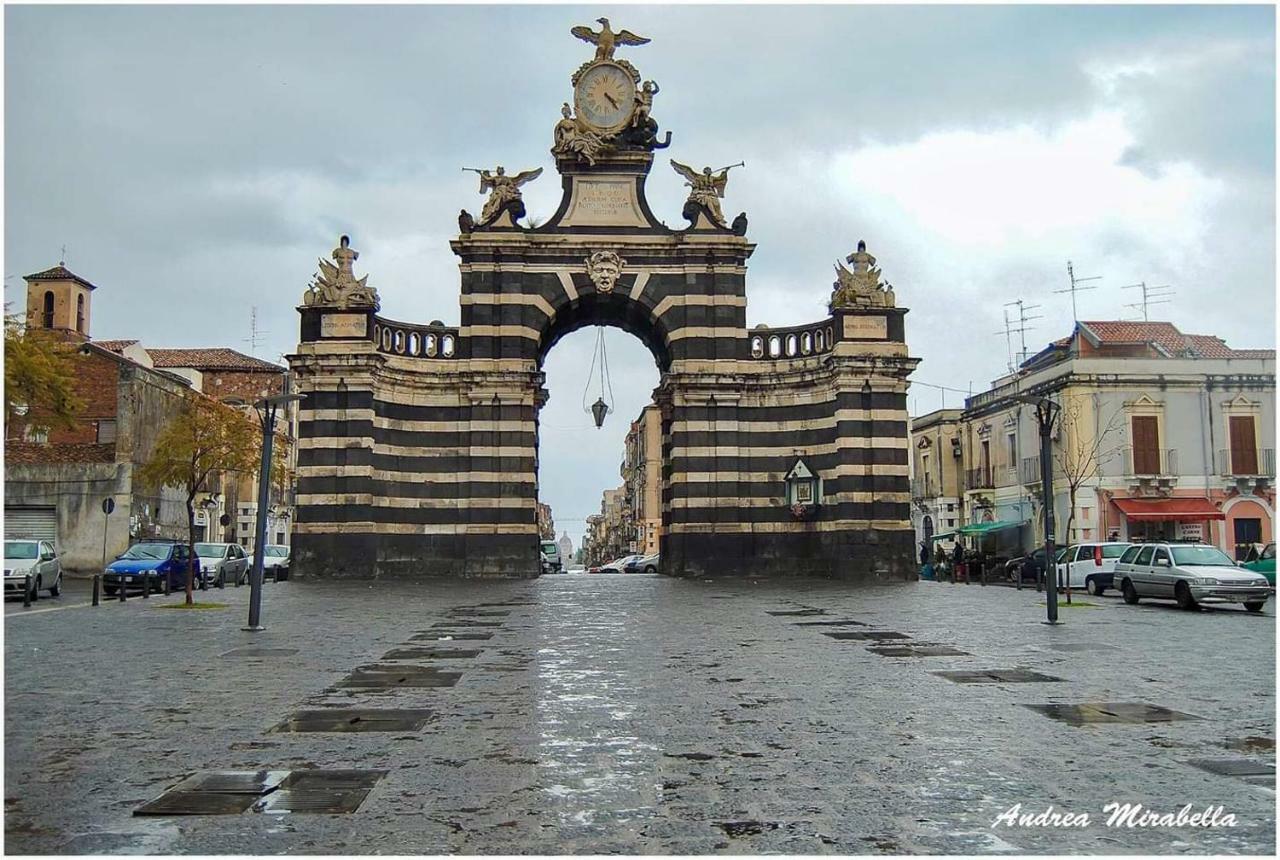 A "Casa Inn-Centro" Monolocale Katania Zewnętrze zdjęcie